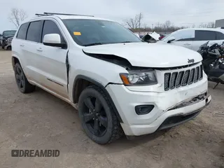 2015 Jeep Grand Cherokee Laredo with VIN 1C4RJFAG4FC631179, listed as a IAAI auction lot 41744865 with 184,872 mi miles. Bid and sale history available at carsss.com. Image 1.