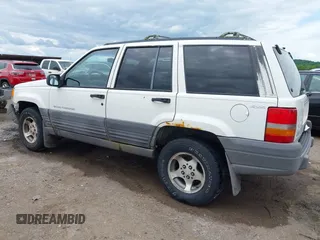 1998 Jeep Grand Cherokee Laredo с VIN 1J4GZ58S8WC372369, выставлен на аукционе IAAI как лот 42222447 с пробегом 223 748 миль миль и . История ставок и продаж доступна на DreamBid. Изображение 14.