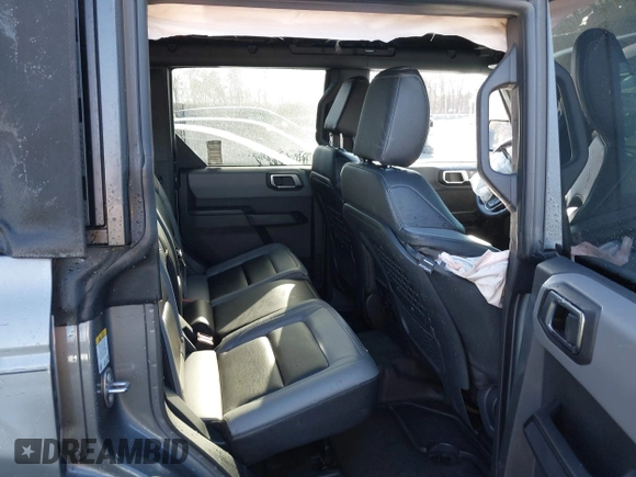 2024 Ford Bronco Big Bend z VIN 1FMDE7BH8RLA24276, wystawiony jako IAAI lot #41560223 z przebiegiem 17 330 mil mil oraz . Historia ofert i sprzedaży dostępna na DreamBid. Obrazek 8.