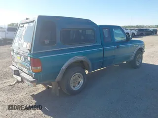 1993 Ford Ranger XLT z VIN 1FTCR15X4PPA89362, wystawiony jako IAAI lot #42482967 z przebiegiem 379 663 mil mil oraz . Historia ofert i sprzedaży dostępna na DreamBid. Obrazek 4.