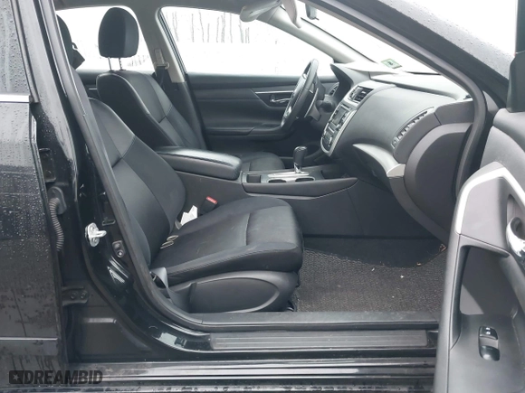 2016 Nissan Altima 2.5 SL with VIN 1N4AL3AP8GC209767, listed as a IAAI auction lot 38190423 with 95,899 mi miles. Bid and sale history available at carsss.com. Image 5.