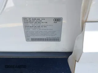 2016 Audi Q3 Premium Plus z VIN WA1BFCFS0GR014028, wystawiony jako IAAI lot #42274987 z przebiegiem 64 667 mil mil oraz . Historia ofert i sprzedaży dostępna na DreamBid. Obrazek 9.