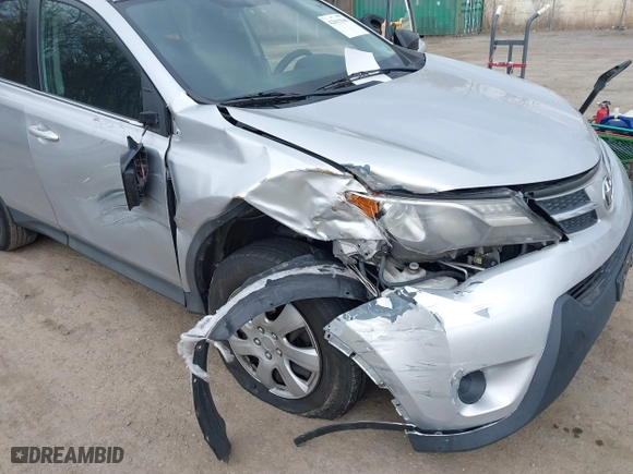 2015 Toyota RAV4 LE with VIN 2T3BFREV0FW407207, listed as a IAAI auction lot 42013048 with 212,301 mi miles. Bid and sale history available at carsss.com. Image 6.