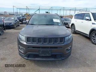 2021 Jeep Compass 80th Anniversary z VIN 3C4NJCEB0MT604218, wystawiony jako IAAI lot #42316107 z przebiegiem 73 743 mil mil oraz . Historia ofert i sprzedaży dostępna na DreamBid. Obrazek 12.