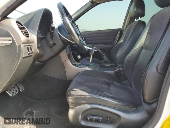 2001 Lexus IS 300/350 z VIN JTHBD182110029807, wystawiony jako Copart lot #56356605 z przebiegiem 157 141 mil mil oraz Szkody całkowita. Historia ofert i sprzedaży dostępna na DreamBid. Obrazek 7.