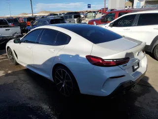 2021 BMW 8 Series M850i with VIN WBAGV8C07MCF61729, listed as a Copart auction lot 68120413 with 31,853 mi miles. Bid and sale history available at carsss.com. Image 2.