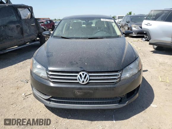 2012 Volkswagen Passat SE z VIN 1VWBH7A39CC050611, wystawiony jako Copart lot #51877065 z przebiegiem 134 059 mil mil oraz Szkoda całkowita • Salvage title. Historia ofert i sprzedaży dostępna na DreamBid. Obrazek 5.