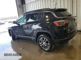 2017 Jeep Compass Latitude z VIN 3C4NJDBB3HT645698, wystawiony jako Copart lot #47094365 z przebiegiem Nie podano mil oraz Nie do naprawy • Non repairable. Historia ofert i sprzedaży dostępna na DreamBid. Obrazek 2.