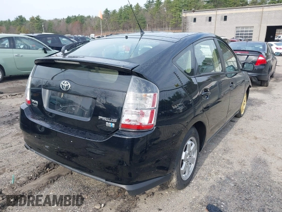 2005 Toyota Prius with VIN JTDKB22U353060181, listed as a IAAI auction lot 42031555 with 165,015 mi miles. Bid and sale history available at carsss.com. Image 4.