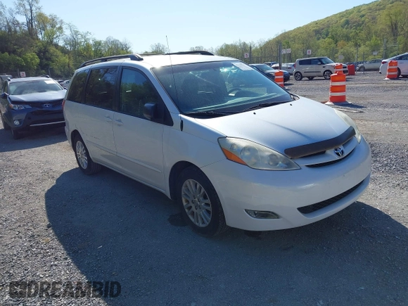 2008 Toyota Sienna XLE with VIN 5TDZK22C08S100113, listed as a IAAI auction lot 42118757 with 232,372 mi miles and . Bid and sale history available at DreamBid. Image 1.