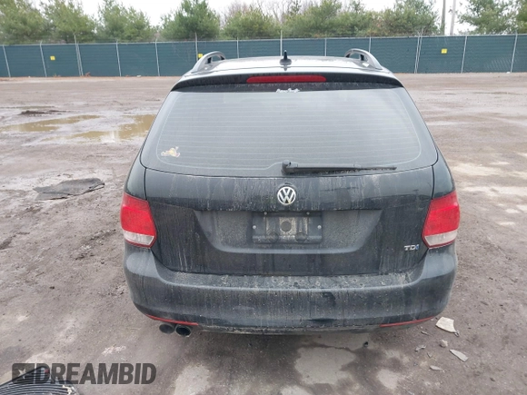 2011 Volkswagen Jetta SportWagen TDI with VIN 3VWPL7AJ3BM649844, listed as a IAAI auction lot 41123210 with 136,519 mi miles. Bid and sale history available at carsss.com. Image 16.