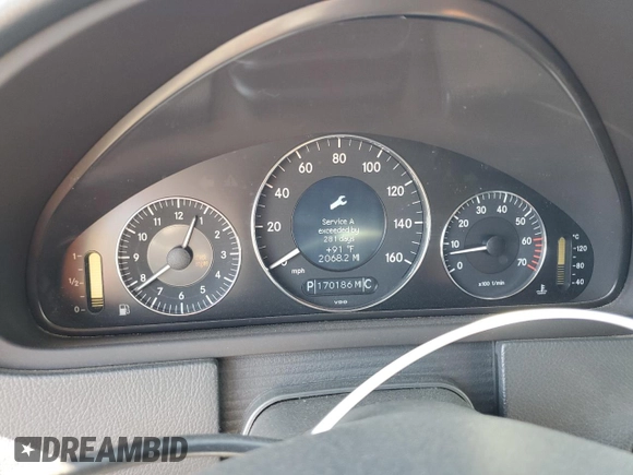 2005 Mercedes-Benz CLK 500 z VIN WDBTJ75JX5F153086, wystawiony jako Copart lot #58191185 z przebiegiem 170 186 mil mil oraz Tytuł czysty. Historia ofert i sprzedaży dostępna na DreamBid. Obrazek 9.