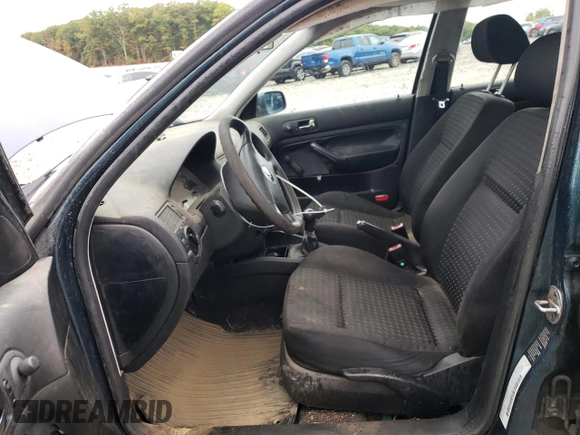 2002 Volkswagen Jetta GL with VIN 3VWRK69M82M042388, listed as a Copart auction lot 72673874 with 121,992 mi miles and Clean title. Bid and sale history available at DreamBid. Image 7.