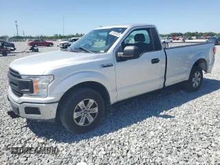 2019 Ford F-150 XL z VIN 1FTMF1CB1KKF10335, wystawiony jako Copart lot #52669365 z przebiegiem 232 499 mil mil oraz Szkody całkowita. Historia ofert i sprzedaży dostępna na DreamBid. Obrazek 1.