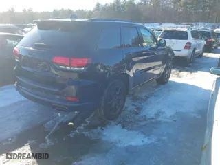2019 Jeep Grand Cherokee Limited with VIN 1C4RJFBG2KC618052, listed as a IAAI auction lot 41583005 with 155,880 mi miles. Bid and sale history available at carsss.com. Image 4.