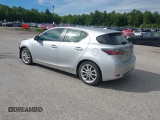 2012 Lexus CT 200h z VIN JTHKD5BH2C2108138, wystawiony jako IAAI lot #42359222 z przebiegiem 209 412 mil mil oraz . Historia ofert i sprzedaży dostępna na DreamBid. Obrazek 3.