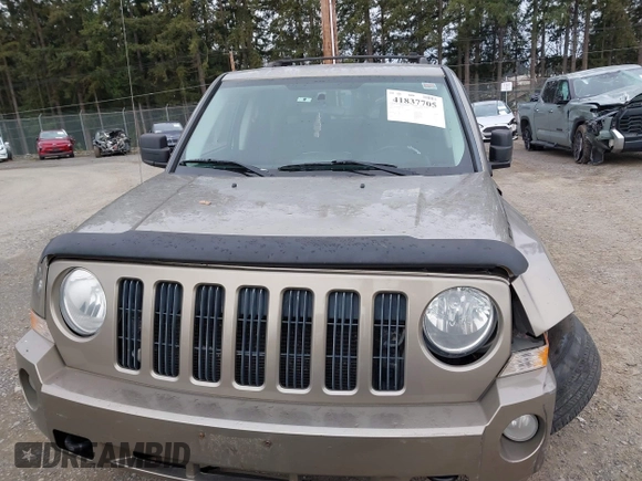 2008 Jeep Patriot Sport with VIN 1J8FF28W88D748313, listed as a IAAI auction lot 41837705 with 159,640 mi miles and . Bid and sale history available at carsss.com. Image 12.