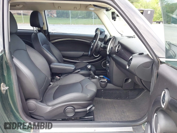 2012 MINI Hardtop S with VIN WMWSV3C50CTY27516, listed as a IAAI auction lot 42218627 with 216,999 mi miles and . Bid and sale history available at DreamBid. Image 5.