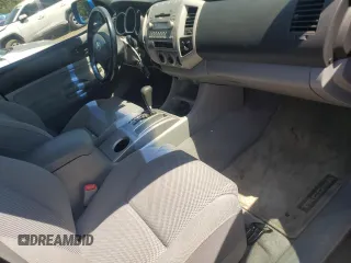2008 Toyota Tacoma with VIN 5TEUU42N38Z571192, listed as a Copart auction lot 53450395 with 105,683 mi miles and Salvage Title. Bid and sale history available at DreamBid. Image 8.
