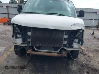 2006 Chevrolet Express Passenger with VIN 1GAHG39U661109144, listed as a IAAI auction lot 42439731 with 163,372 mi miles and . Bid and sale history available at DreamBid. Image 6.