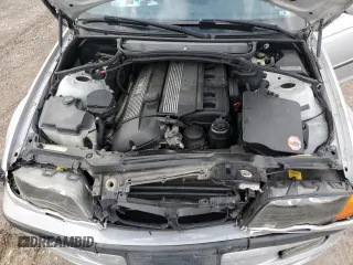2001 BMW 3 Series 325i with VIN WBAAV33451EE26745, listed as a Copart auction lot 48457115 with 151,899 mi miles and Salvage Title. Bid and sale history available at carsss.com. Image 12.