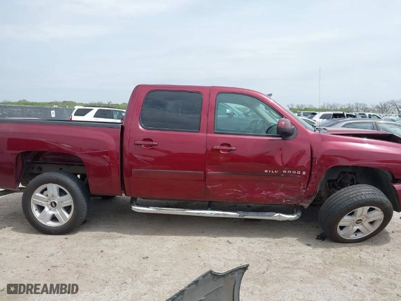 2008 Chevrolet Silverado 1500 LTZ with VIN 3GCEC13J18G212369, listed as a IAAI auction lot 41887947 with 318,161 mi miles. Bid and sale history available at carsss.com. Image 13.