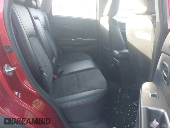 2018 Mitsubishi Outlander SE with VIN JA4AP3AW4JU001953, listed as a IAAI auction lot 41686918 with 110,400 mi miles and . Bid and sale history available at DreamBid. Image 8.