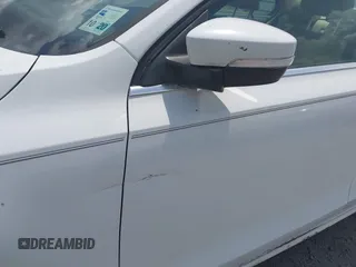 2015 Volkswagen Jetta SE с VIN 3VWD07AJ3FM282994, выставлен на аукционе IAAI как лот 42724323 с пробегом 147 448 миль миль и . История ставок и продаж доступна на DreamBid. Изображение 12.