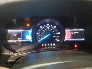 2015 Ford Expedition Limited z VIN 1FMJU2AT6FEF12642, wystawiony jako Copart lot #52381405 z przebiegiem 235 915 mil mil oraz Szkoda całkowita • Salvage title. Historia ofert i sprzedaży dostępna na DreamBid. Obrazek 9.