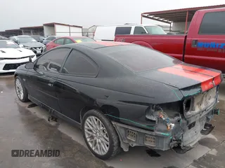 2004 Pontiac GTO z VIN 6G2VX12G84L183838, wystawiony jako IAAI lot #41946144 z przebiegiem 134 718 mil mil oraz . Historia ofert i sprzedaży dostępna na DreamBid. Obrazek 3.