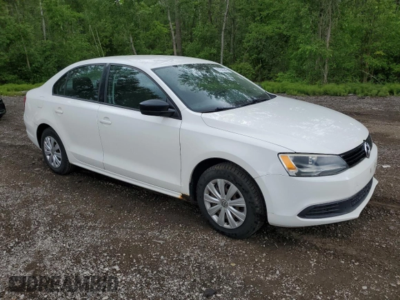 2013 Volkswagen Jetta S with VIN 3VW2K7AJ4DM377451, listed as a Copart auction lot 61643045 with 183,198 mi miles and Salvage title. Bid and sale history available at DreamBid. Image 4.
