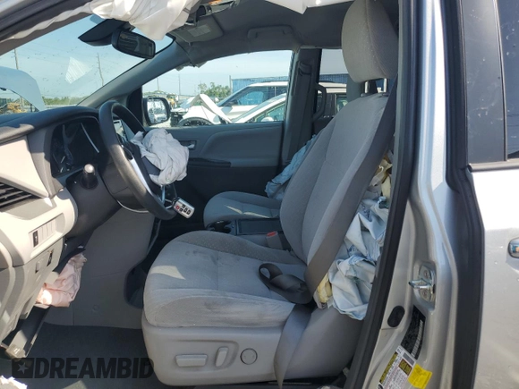 2019 Toyota Sienna LE Auto Access Seat with VIN 5TDKZ3DC9KS990733, listed as a Copart auction lot 51219635 with 87,644 mi miles and Non Repairable. Bid and sale history available at DreamBid. Image 7.