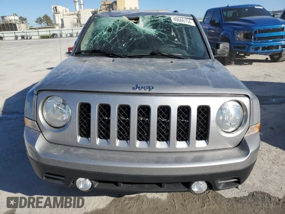 2017 Jeep Patriot 75th Anniversary z VIN 1C4NJRBB0HD163760, wystawiony jako Copart lot #40666154 z przebiegiem 113 486 mil mil oraz Szkoda całkowita • Salvage title. Historia ofert i sprzedaży dostępna na DreamBid. Obrazek 5.