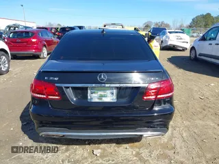 2015 Mercedes-Benz E-Class E 350 Luxury with VIN WDDHF8JB7FB115231, listed as a IAAI auction lot 41363482 with 132,000 mi miles. Bid and sale history available at carsss.com. Image 16.