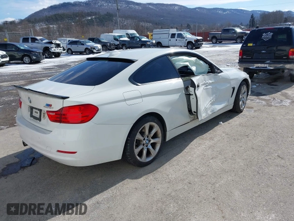 2015 BMW 4 Series 428i xDrive z VIN WBA3N5C52FK198674, wystawiony jako IAAI lot #41600235 z przebiegiem 62 442 mil mil oraz . Historia ofert i sprzedaży dostępna na DreamBid. Obrazek 4.