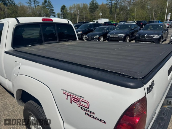 2005 Toyota Tacoma with VIN 5TEUU42N35Z126382, listed as a Copart auction lot 56938225 with 260,634 mi miles and Clean Title. Bid and sale history available at DreamBid. Image 10.