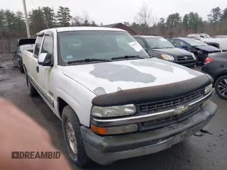 2001 Chevrolet Silverado 1500 with VIN 2GCEC19W711124623, listed as a IAAI auction lot 41909927 with 125,429 mi miles. Bid and sale history available at carsss.com. Image 1.
