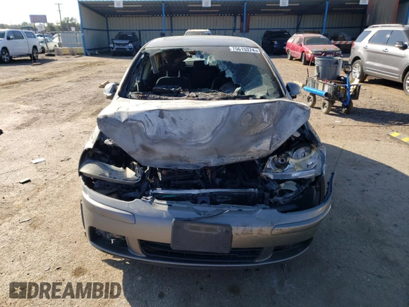 2008 Volkswagen Rabbit S с VIN WVWDB71KX8W132020, выставлен на аукционе Copart как лот 75615374 с пробегом Не указан миль и Чистый • Clean title. История ставок и продаж доступна на DreamBid. Изображение 5.