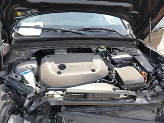 2024 Volvo XC40 Plus Dark Theme with VIN YV4L12UL8R2270960, listed as a IAAI auction lot 41642556 with 5,909 mi miles and . Bid and sale history available at DreamBid. Image 10.