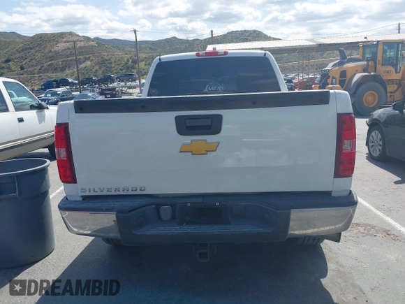 2007 Chevrolet Silverado 1500 LT w/2LT with VIN 2GCEC190471726075, listed as a IAAI auction lot 41922472 with 184,963 mi miles. Bid and sale history available at carsss.com. Image 16.