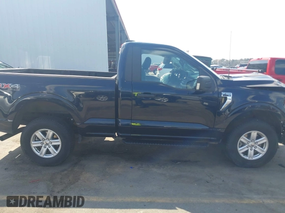 2021 Ford F-150 XL z VIN 1FTMF1E5XMKE72999, wystawiony jako IAAI lot #41790862 z przebiegiem 55 991 mil mil oraz . Historia ofert i sprzedaży dostępna na DreamBid. Obrazek 13.