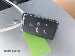 2024 Land Rover Defender X-Dynamic SE с VIN SALE2FEU8R2320398, выставлен на аукционе IAAI как лот 41513491 с пробегом 9 082 миль миль и . История ставок и продаж доступна на DreamBid. Изображение 11.