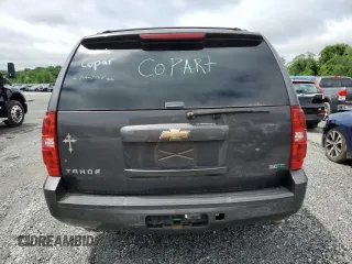 2010 Chevrolet Tahoe LT z VIN 1GNUKBE04AR119674, wystawiony jako Copart lot #58498755 z przebiegiem 226 149 mil mil oraz Czysty tytuł • Clean title. Historia ofert i sprzedaży dostępna na DreamBid. Obrazek 6.