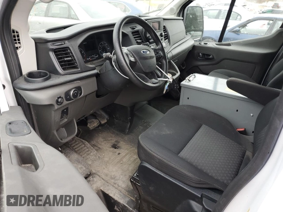 2022 Ford Transit Cargo with VIN 1FTBR1C87NKA66546, listed as a Copart auction lot 81451244 with 31,261 mi miles and Salvage Title. Bid and sale history available at DreamBid. Image 8.