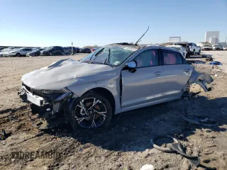 2025 Kia K5 GT-Line with VIN KNAG64J71S5312752, listed as a Copart auction lot 46946815 with 1,015 mi miles and Salvage Title. Bid and sale history available at carsss.com. Image 1.