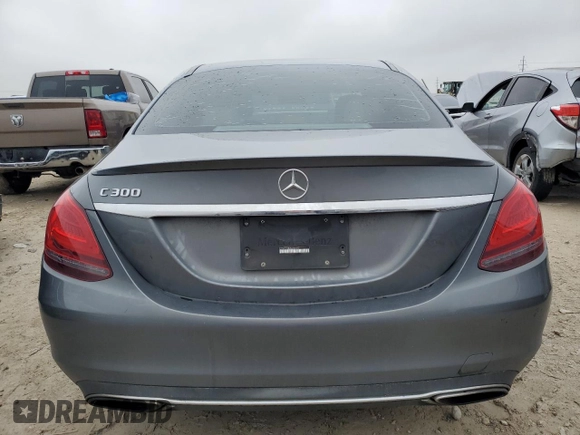 2019 Mercedes-Benz C 300 z VIN 55SWF8DB7KU286872, wystawiony jako Copart lot #44415105 z przebiegiem 109 217 mil mil oraz Szkoda całkowita • Salvage title. Historia ofert i sprzedaży dostępna na DreamBid. Obrazek 6.