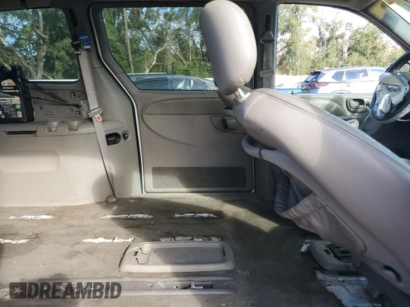 2002 Chrysler Town & Country LXi with VIN 2C4GP54L82R731733, listed as a Copart auction lot 82974104 with 0 mi miles and Salvage Title. Bid and sale history available at carsss.com. Image 11.