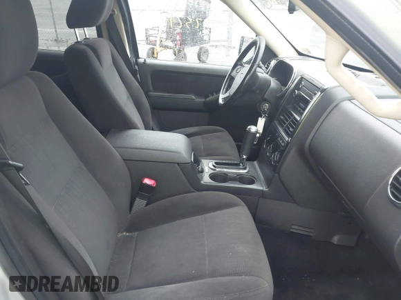 2010 Ford Explorer z VIN 1FMEU7D87AUA69194, wystawiony jako IAAI lot #42521246 z przebiegiem 161 667 mil mil oraz . Historia ofert i sprzedaży dostępna na DreamBid. Obrazek 5.