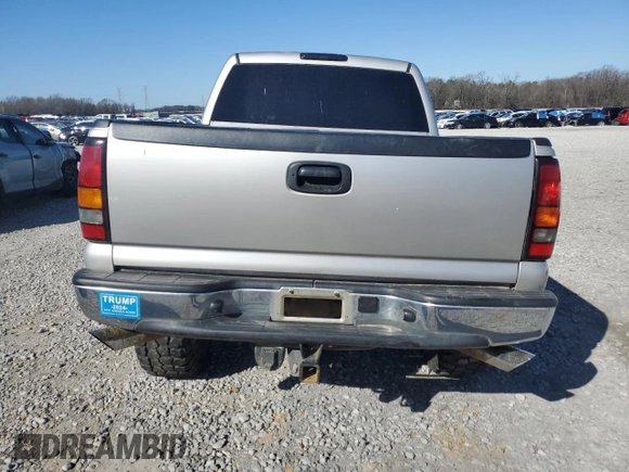 2006 GMC Sierra 1500 SLE1 z VIN 2GTEK13Z461268305, wystawiony jako Copart lot #48419845 z przebiegiem 117 180 mil mil oraz Szkoda całkowita • Salvage title. Historia ofert i sprzedaży dostępna na DreamBid. Obrazek 6.