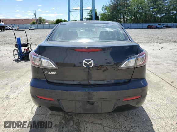 2013 Mazda 3 i Sport z VIN JM1BL1U78D1790175, wystawiony jako Copart lot #57776735 z przebiegiem 148 018 mil mil oraz Szkoda całkowita • Salvage title. Historia ofert i sprzedaży dostępna na DreamBid. Obrazek 6.